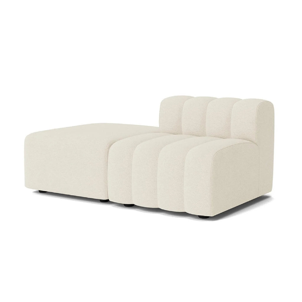 canapé en tissu doux avec silhouette élégante
